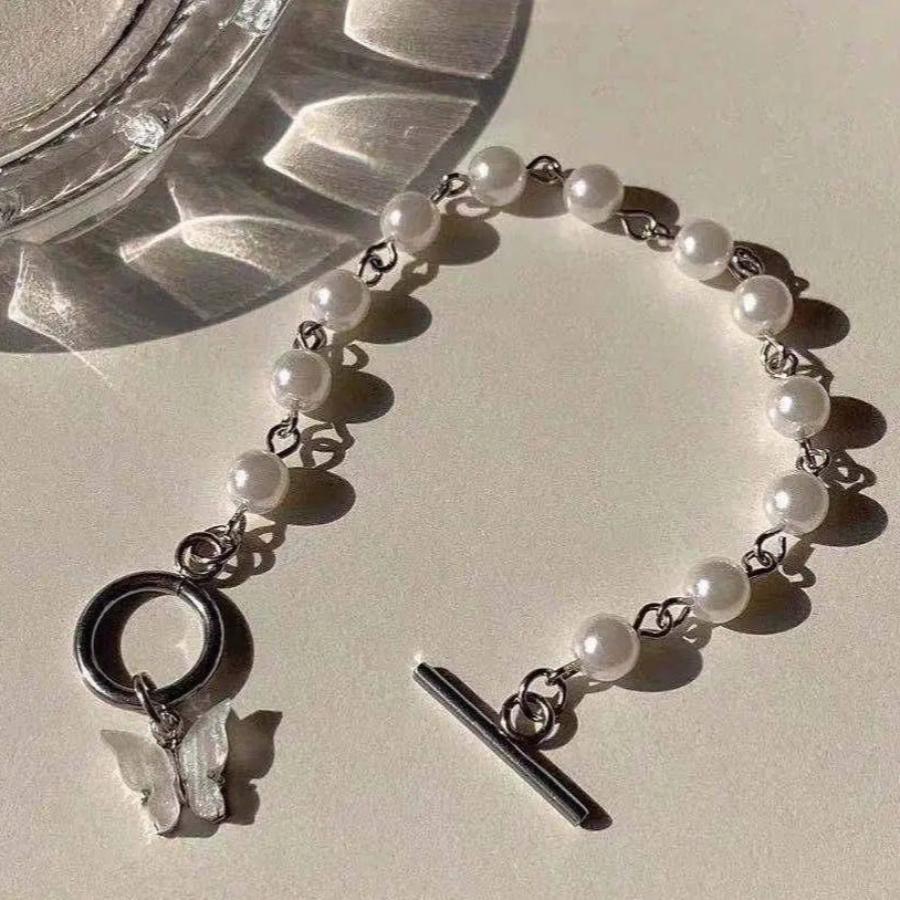 Stylish Butterfly Pearl Bracelet